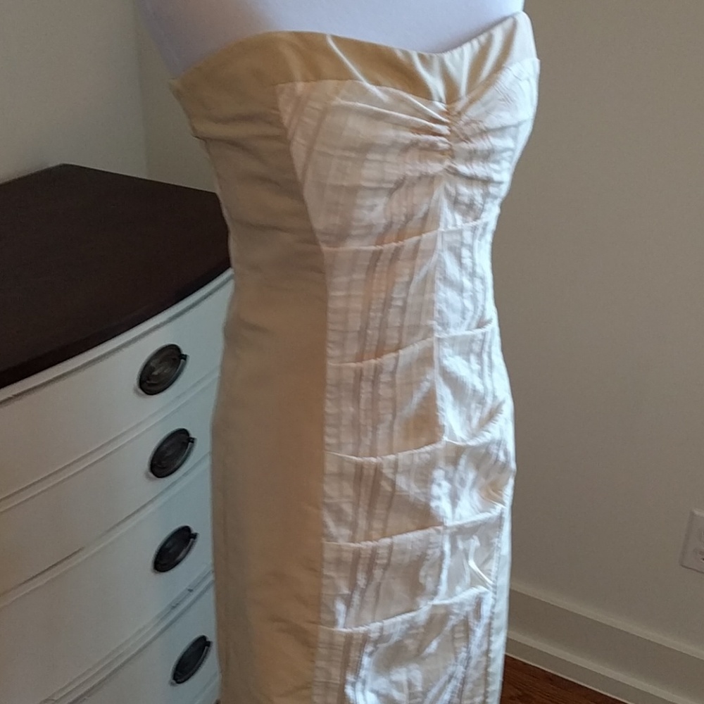 Nicole Miller collection formal wear - Picture 3 of 6