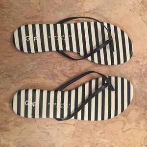 GAP sandals