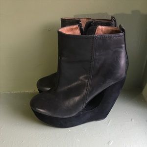 ALDO Leather Used Wedges wt Cut-Out