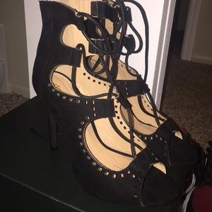 Heels lace up