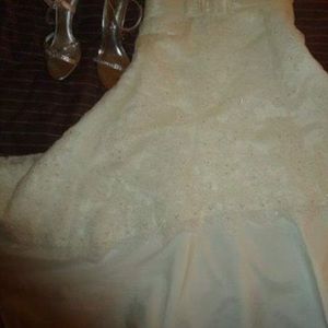 Beautiful Five piece wedding dress