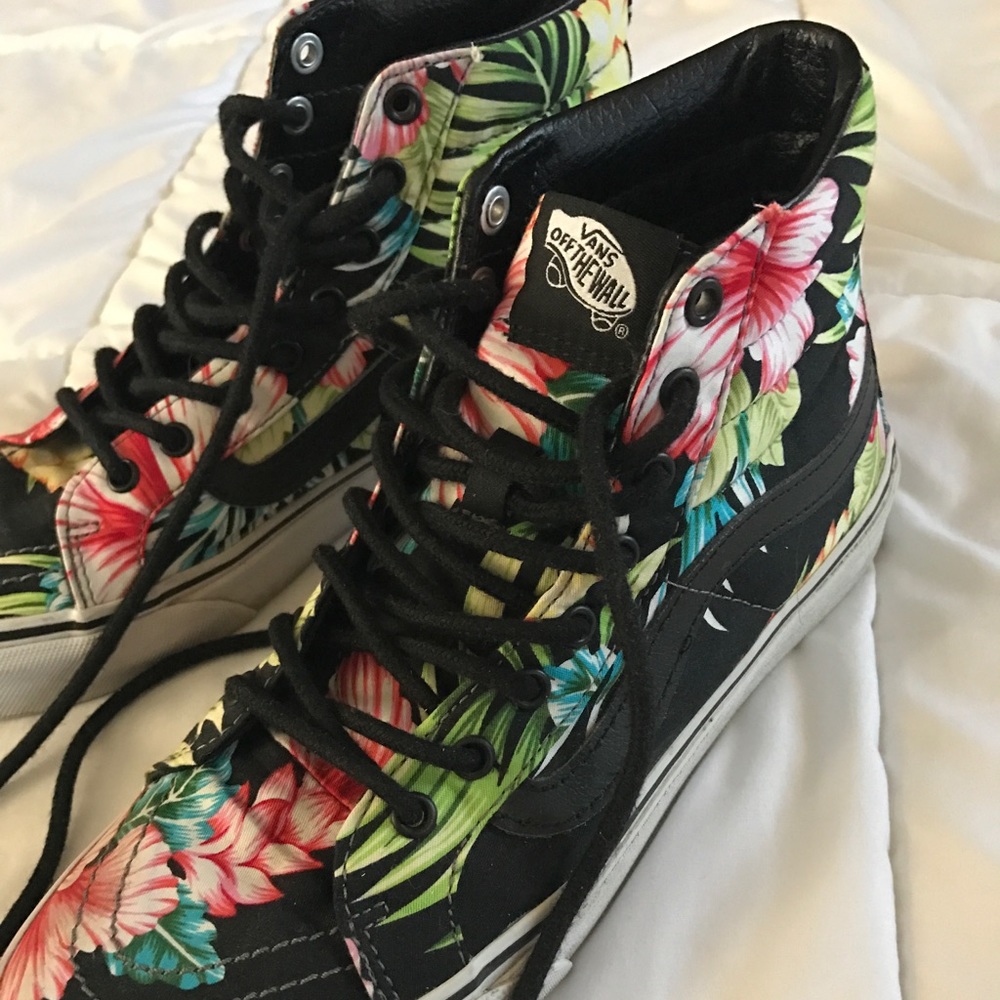 Sk8-Hi flower Vans