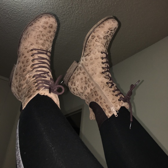 Genuine Leather Leopard Boots - Picture 7 of 8
