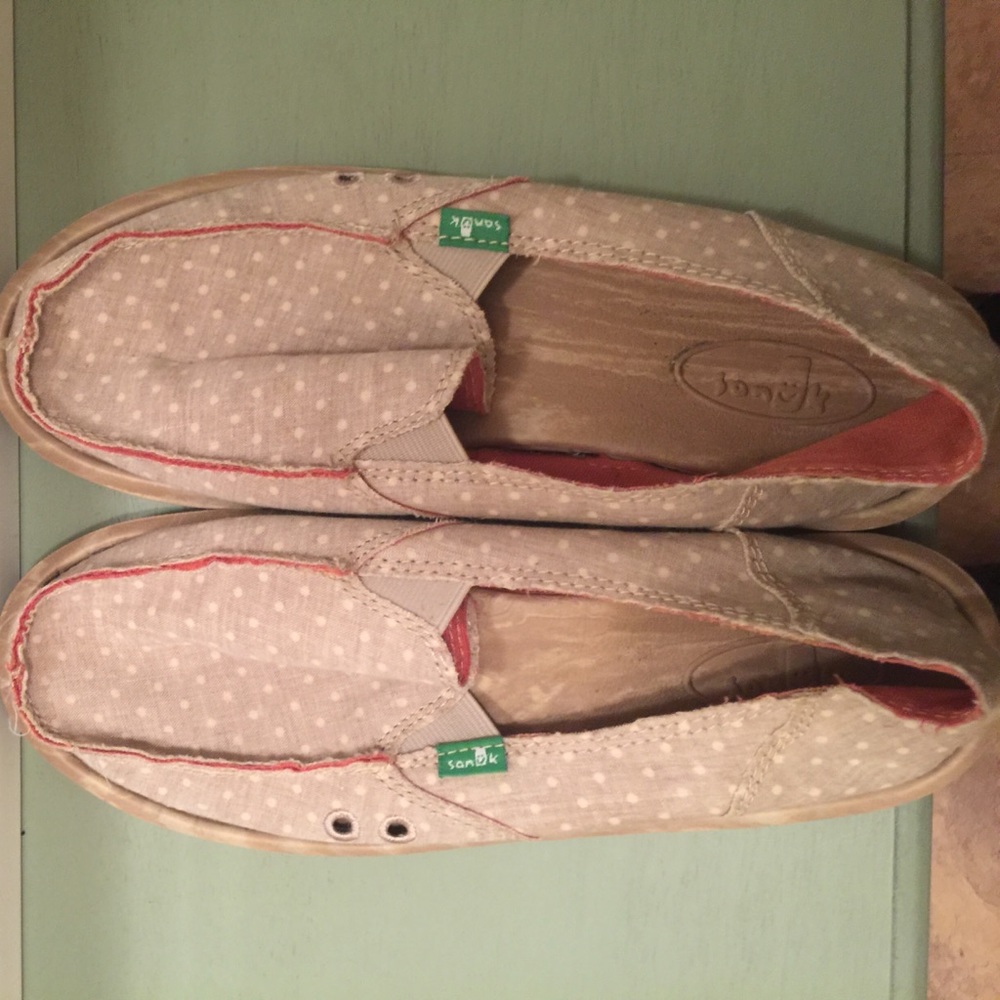 Sanuk flats