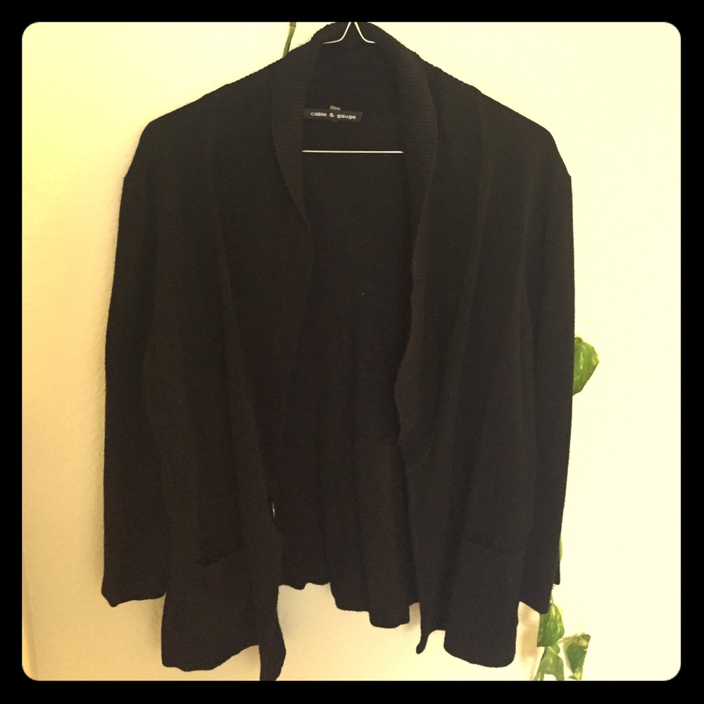 Versatile ~ cable & gauge black sweater jacket ~