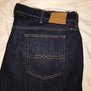 Men's size 48x32 Lucky Brand jeans.
