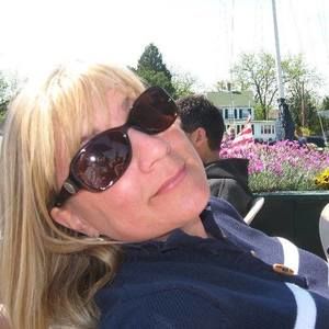 Meet your Posher, Connie