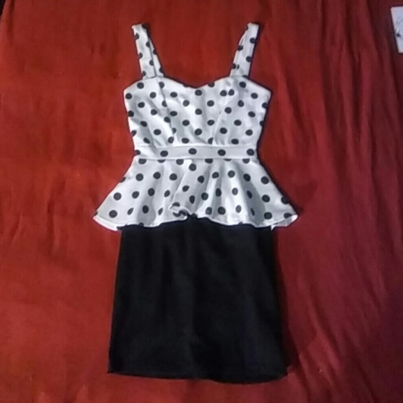 Peplum Dress - Picture 2 of 4