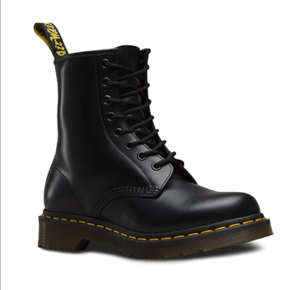 Womens Dr. Marten Blacks 1460 8-Eye Boot