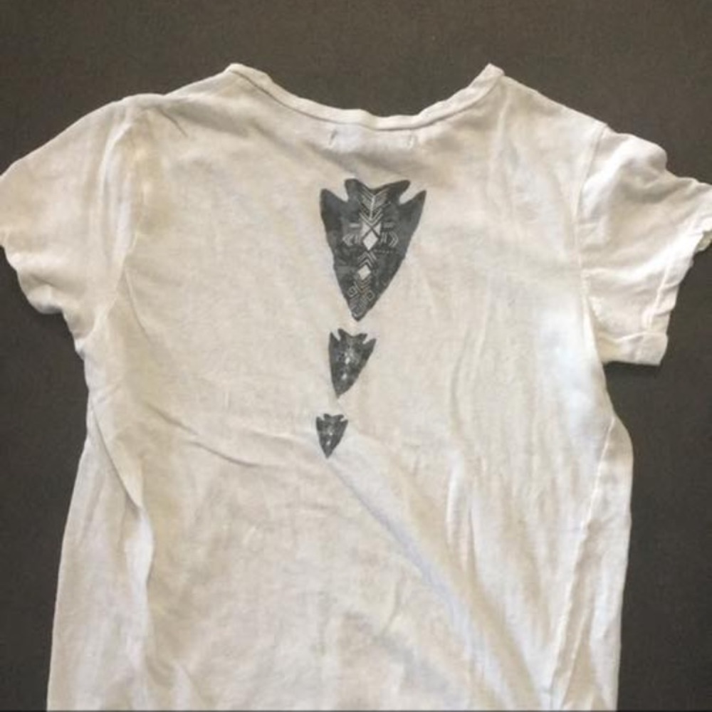 Plain t shirt with back design