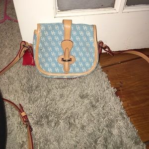 never used Dooney and Bourke bag!