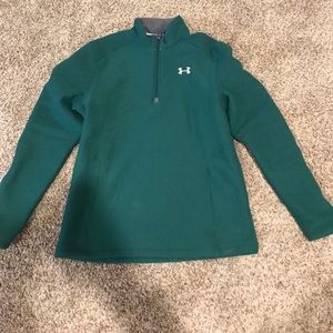 UnderArmour pullover