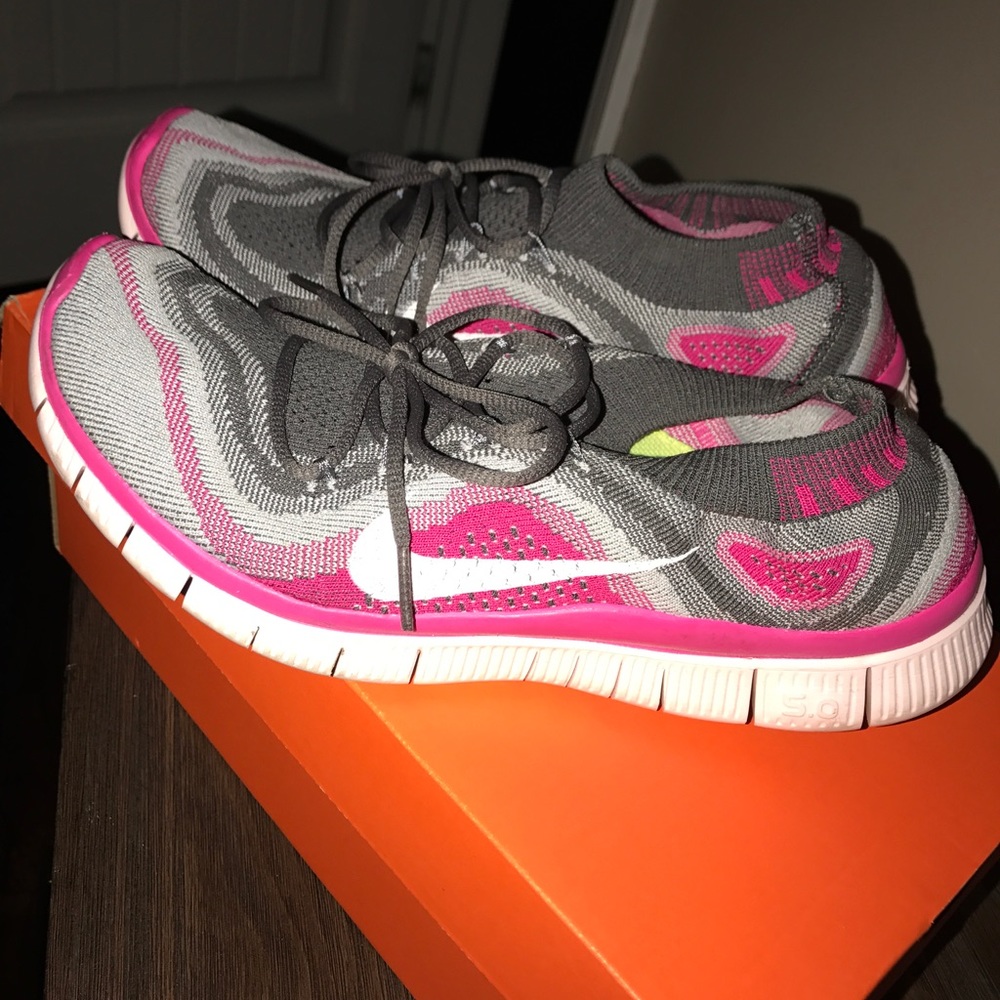 Nike women's fly knit sneakers