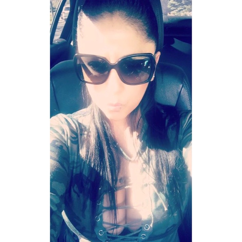 Meet your Posher, Amorsito