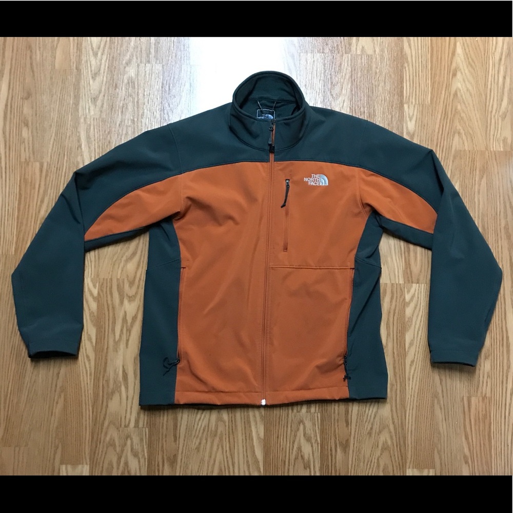 Medium North Face Apex Softshell Jacket