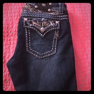 Miss me excellent condition! Drycleaned! Skinnys