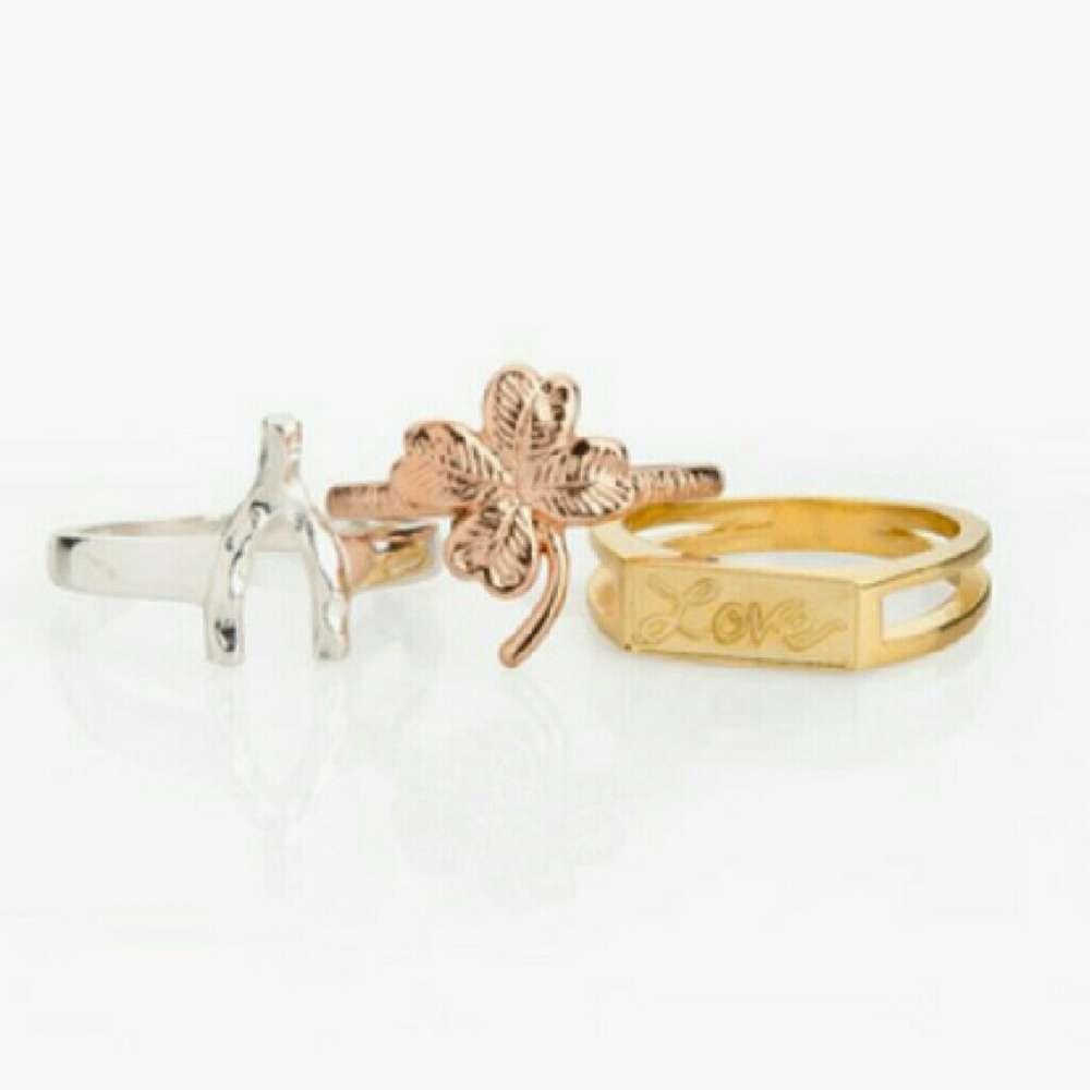 New in box Jewelmint Lady Luck Rings