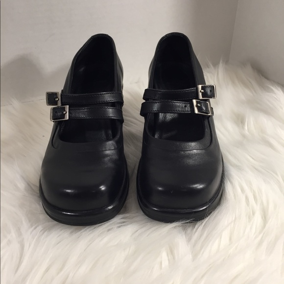 double strap mary jane shoes