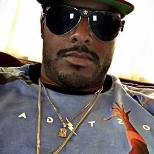 Meet your Posher, Antione