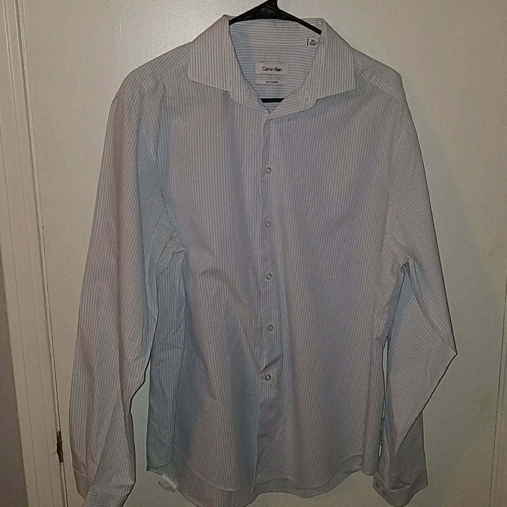 Striped Calvin Klein dress shirt - Picture 1 of 3