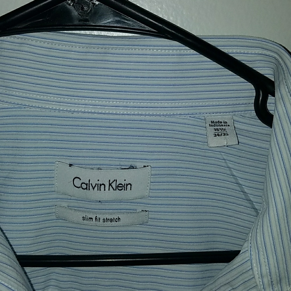 Striped Calvin Klein dress shirt - Picture 2 of 3