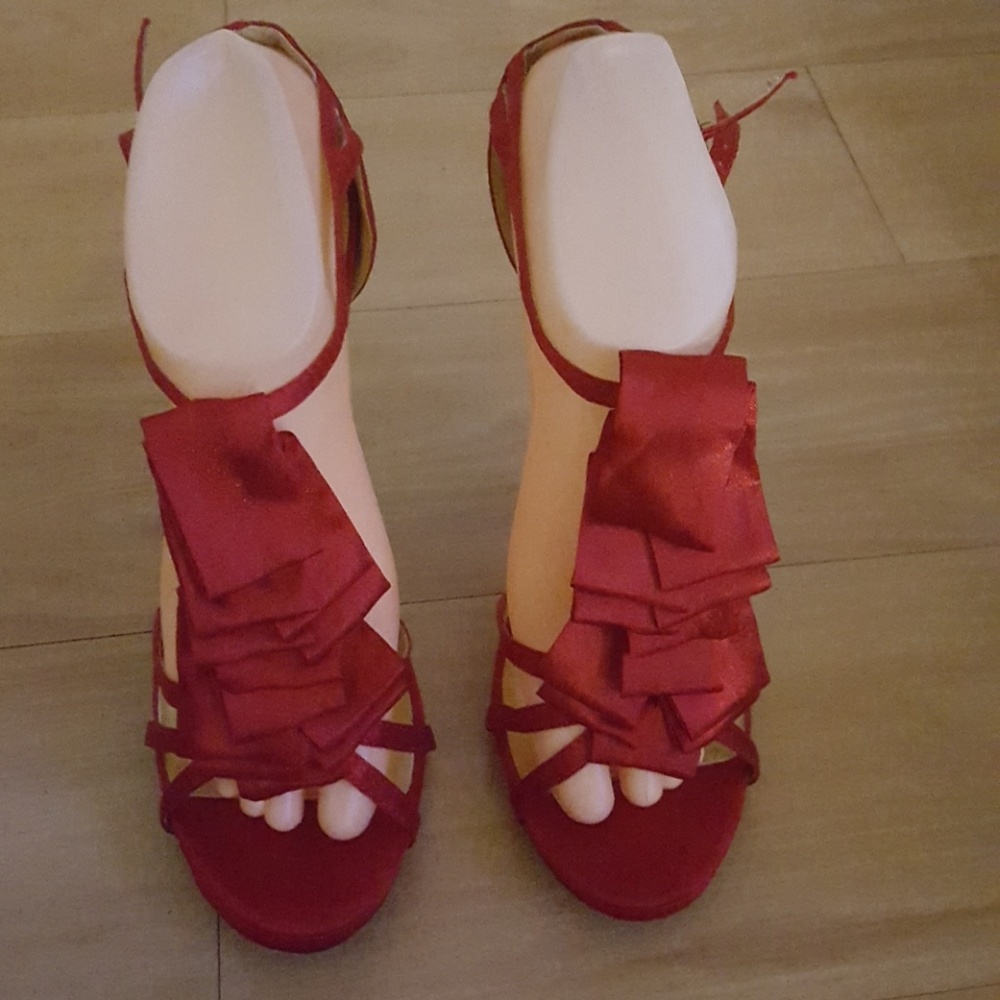 Beautiful origami heels