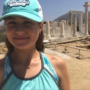 Meet your Posher, Elizabeth