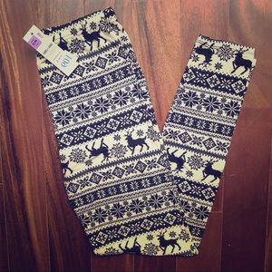 BNWT Agnes & Dora Holiday Leggings