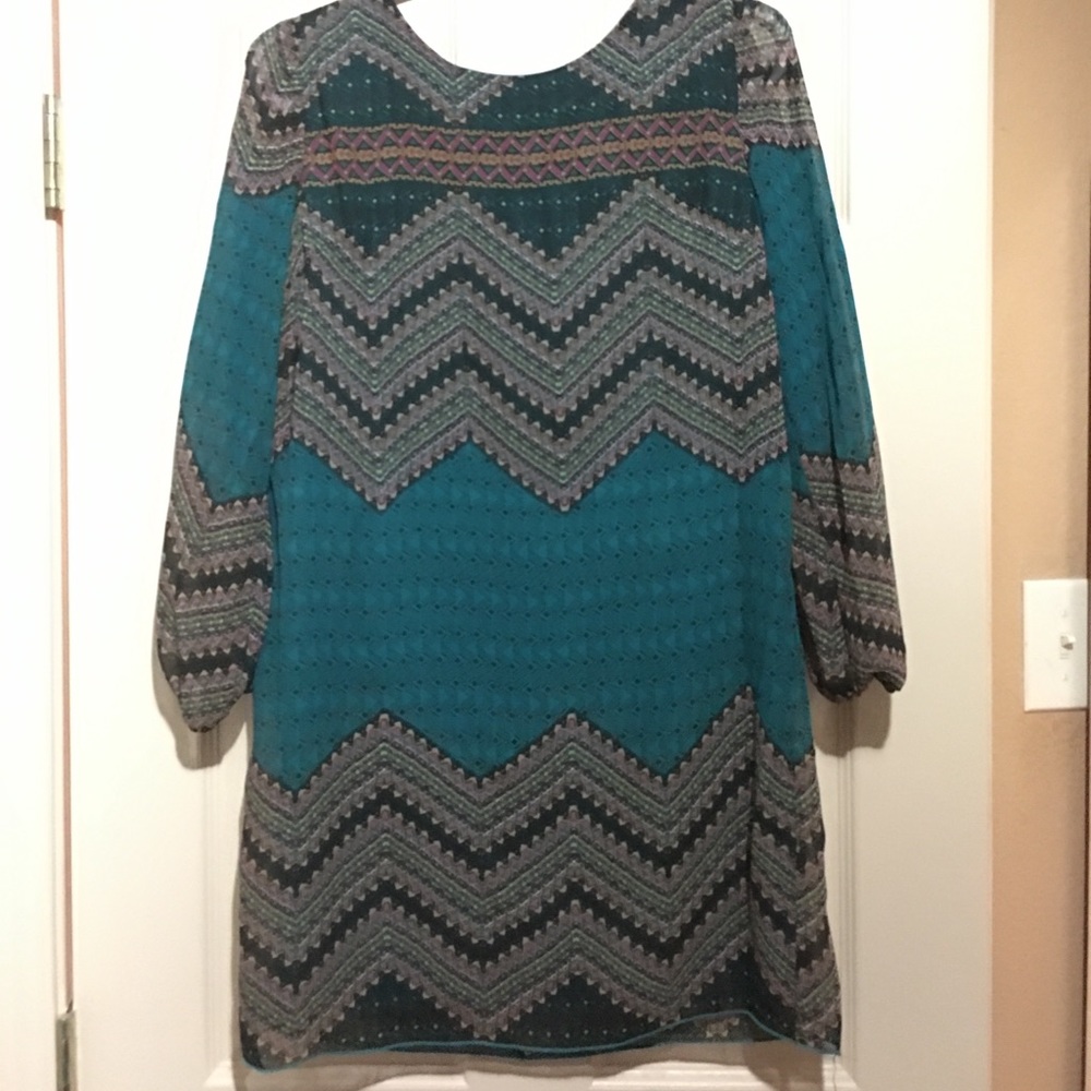 Beautiful multicolored blouse!!