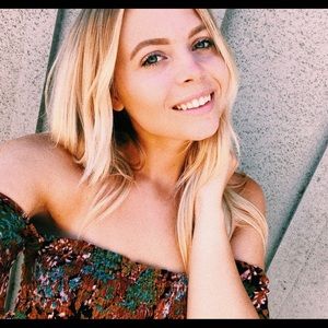 Meet your Posher, Kendra