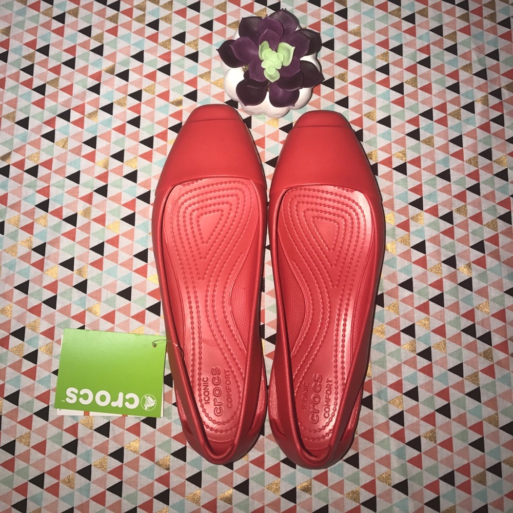 Crocs iconic comfort Flame sienna flat size 10 NWT