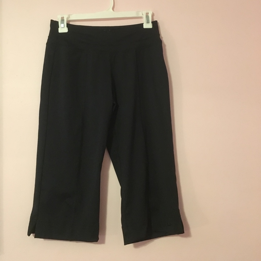 Nike DRI-FIT Capri Sweatpants