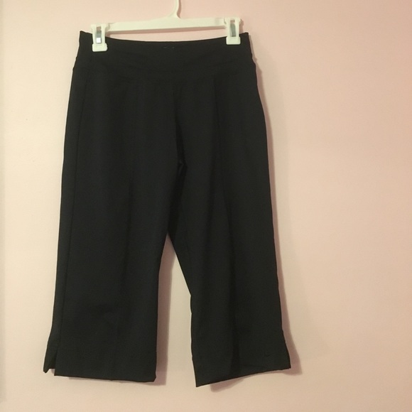 Nike DRI-FIT Capri Sweatpants - Picture 1 of 3