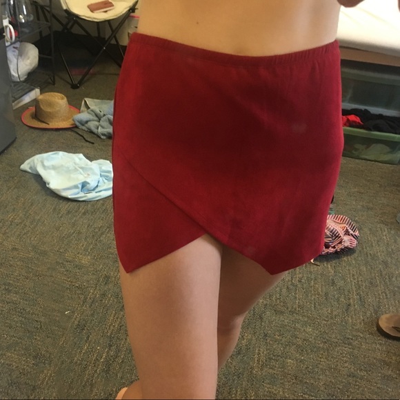 Red wrap skort - Picture 4 of 4