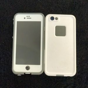 iPhone 6s LifeProof case- WATERPROOF