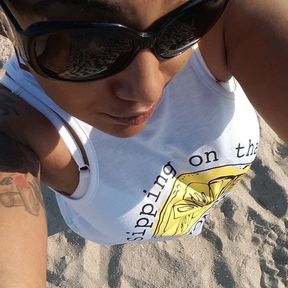 Meet your Posher, Bianca - Picture 1 of 1