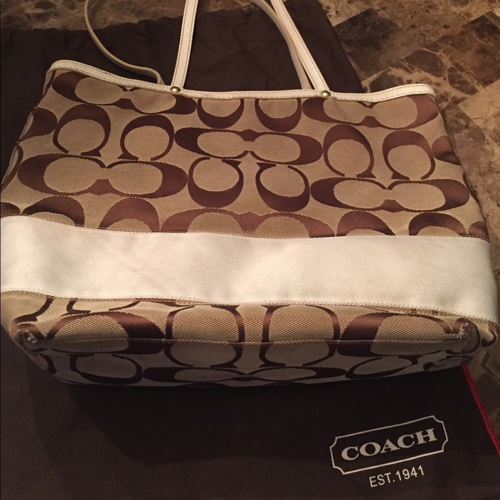 Coach Purse - Picture 2 of 8