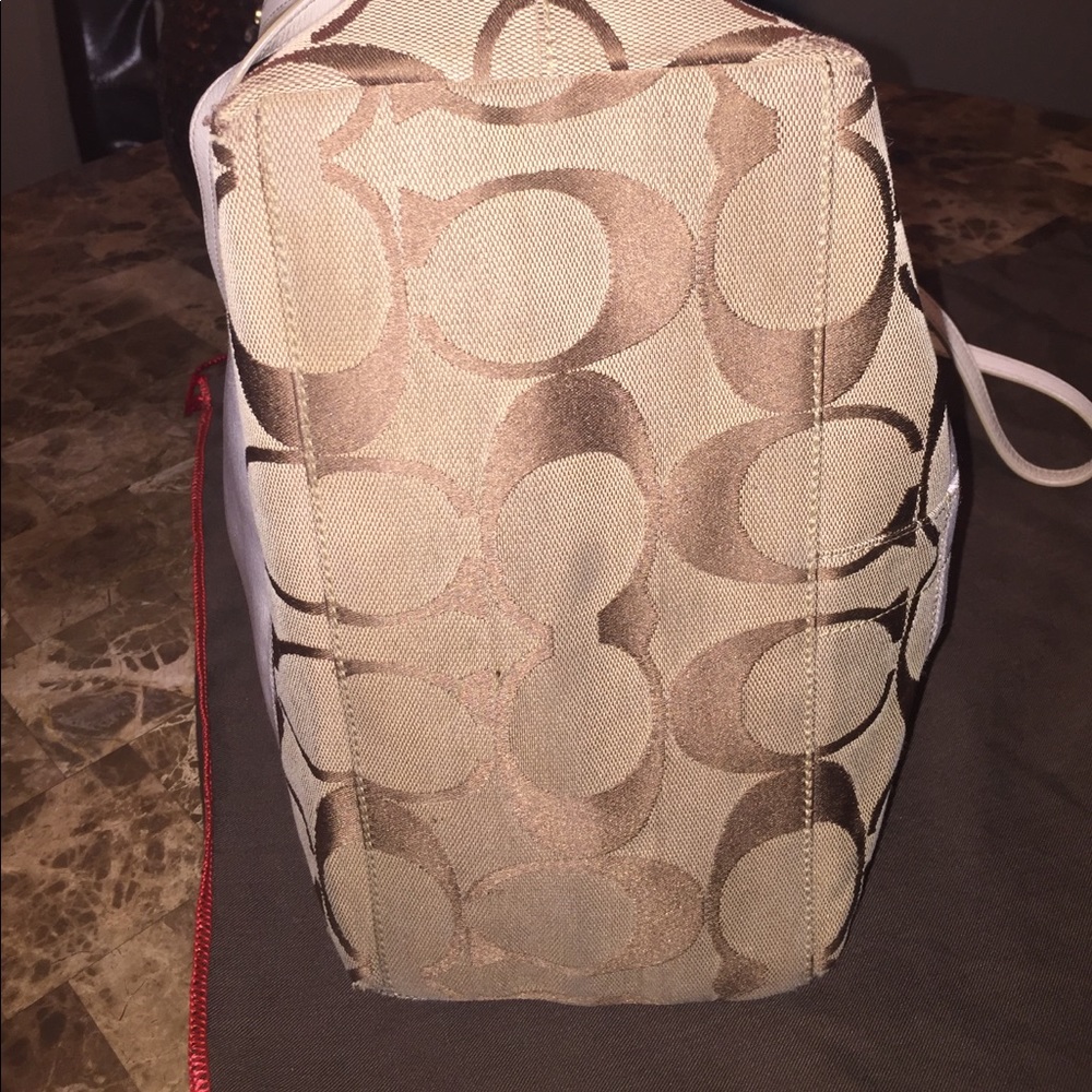 Coach Purse - Picture 6 of 8