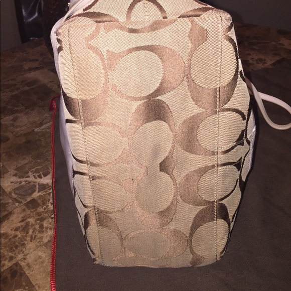 Coach Purse - Picture 6 of 8