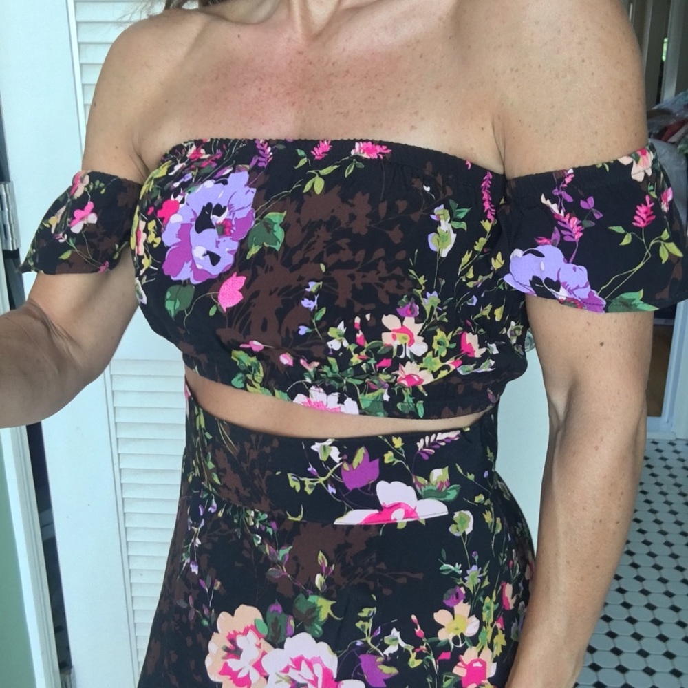 Flynn Skye floral sz M new top