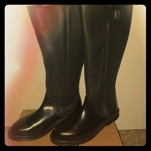 Dr. Martens Chianna Boots