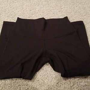 Wunder Under crop leggings