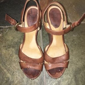Brown leather Frye platform wedges- size 8