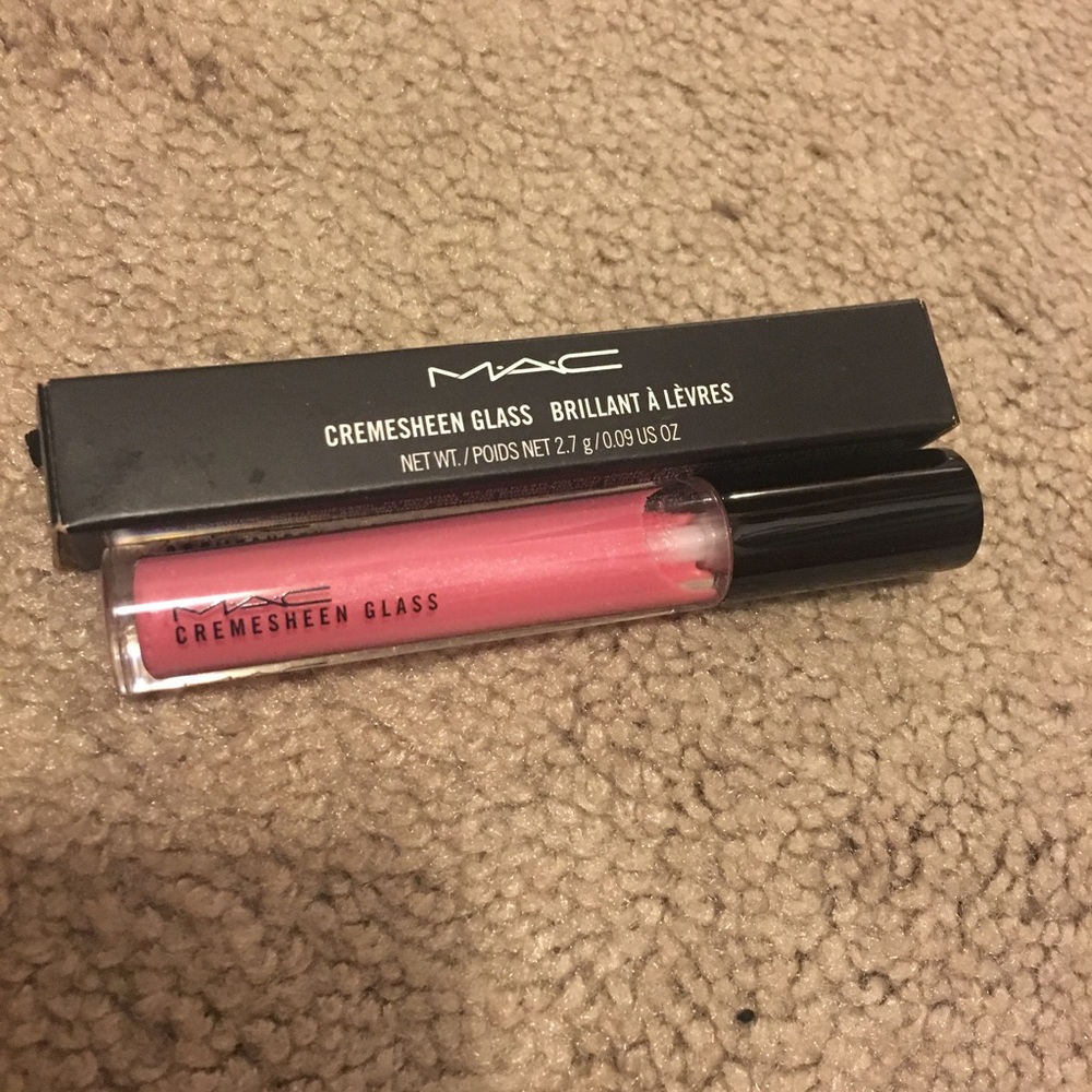 Authentic Mac cremesheen Right image