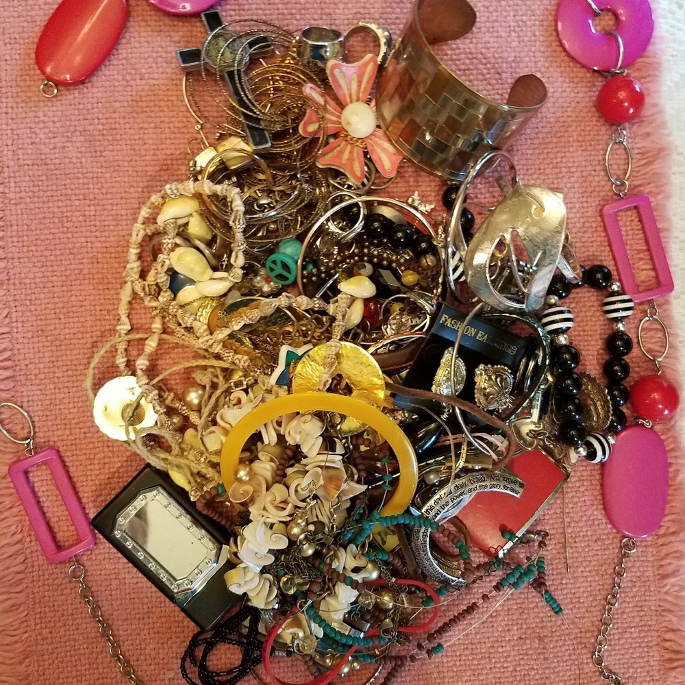 Bundle of jewelry junk drawer lot wear craft