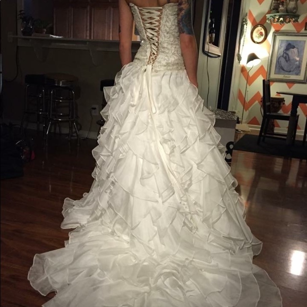 Wedding dress