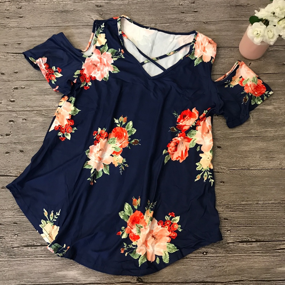 B2G1♦️Floral Cold Shoulder Blouse Navy - Picture 5 of 8