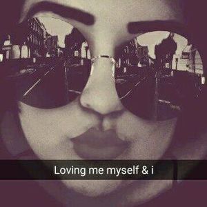 Meet your Posher, Krystal