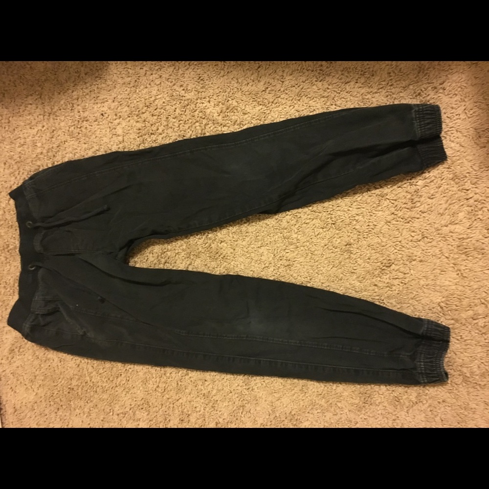Black hollister joggers size small