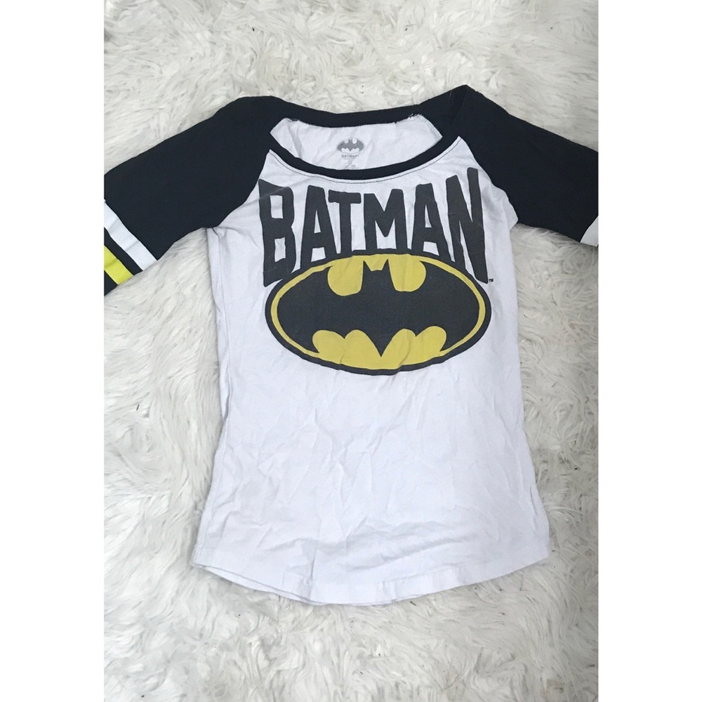 Small batman tee